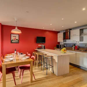 Biolay 2 - Alpes Travel - - Sleeps 4-6 Apartment